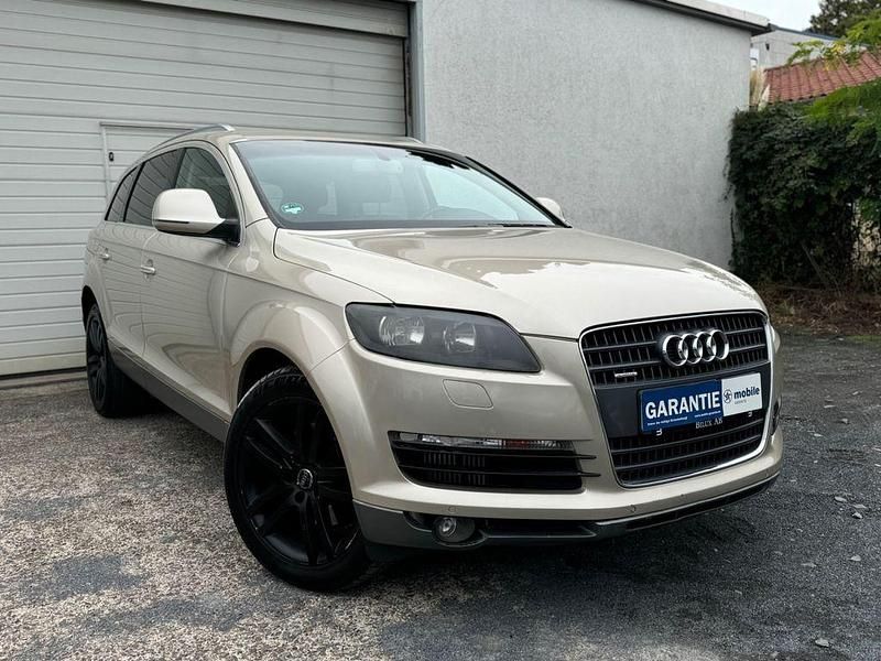 Beige Gebraucht 2006 Audi Q7 Sport SUV | 5.999 € - Bild 1/4