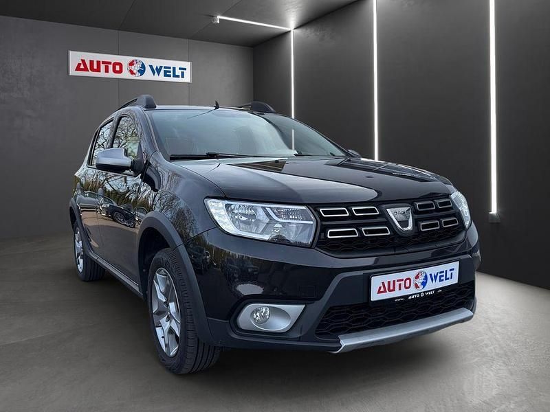 Gebraucht Dacia Sandero Stepway 101 PS (74 kW) 2020 Schwarz SUV