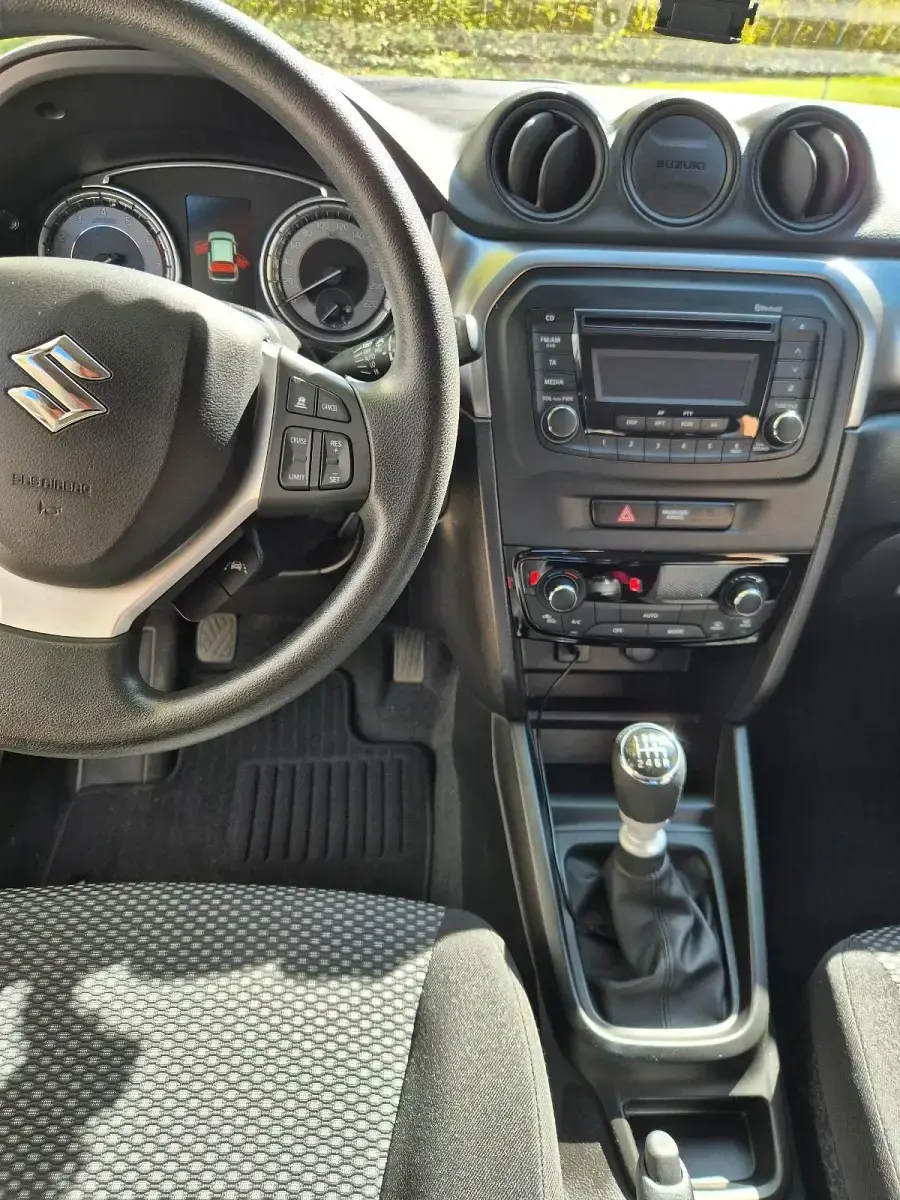 Gebraucht Suzuki Vitara 129 PS (94 kW) 2021 Schwarz SUV