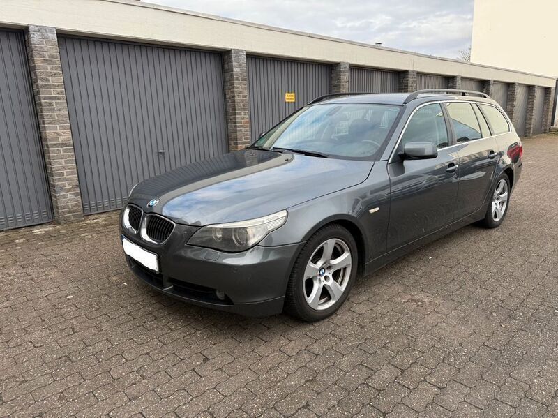 Grau Gebraucht 2006 BMW 525 Advantage Kombi | 4.900 € (Etwas zu teuer) - Bild 1/4