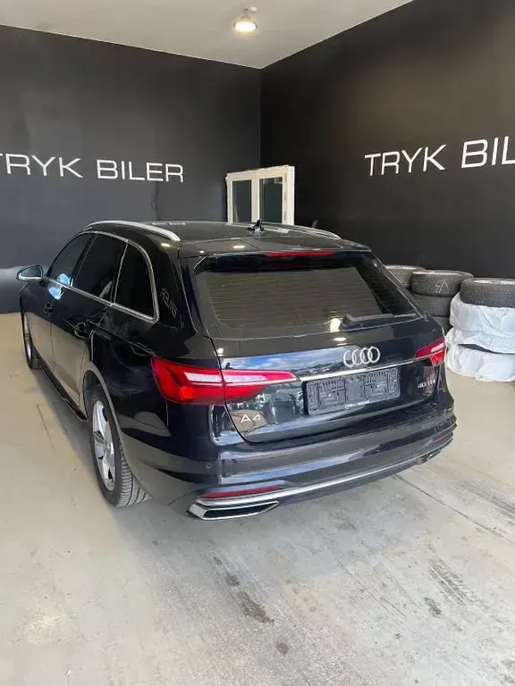 Gebraucht Audi A4 Advanced 190 PS (139 kW) 2020 Schwarz Kombi