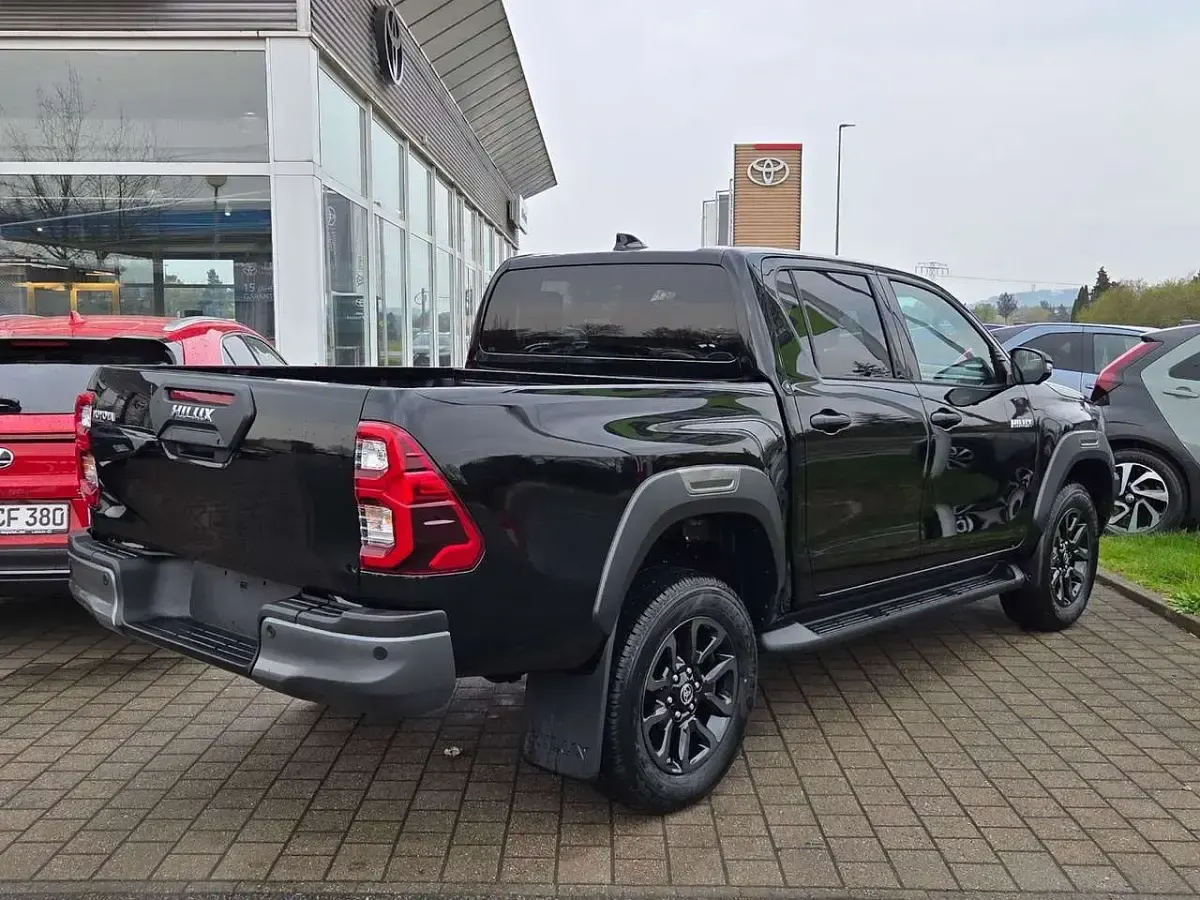 Neu Toyota HiLux 204 PS (150 kW) 2026 Tiefschwarz Pickup