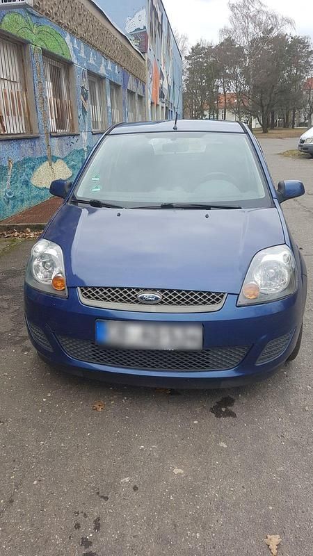 Gebraucht Ford Fiesta 69 PS (50 kW) 2007 Blau Kleinwagen