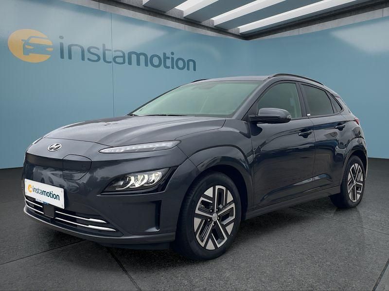 Grau Gebraucht 2021 Hyundai Kona SUV | 20.499 € (Fairer Preis) - Bild 1/4