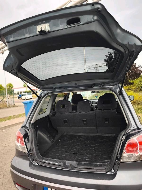 Second-hand Mitsubishi Outlander 2004 Albastru SUV