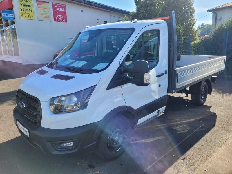 Lackierung "frostweiss" weiß Gebraucht 2023 Ford Transit Trend Van / Kleinbus | 42.990 € - Bild 1/4