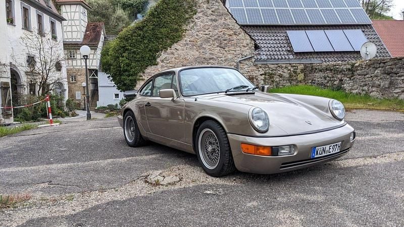 Braun Gebraucht 1984 Porsche 911 Platinum Edition Coupé | 59.911 € - Bild 1/4