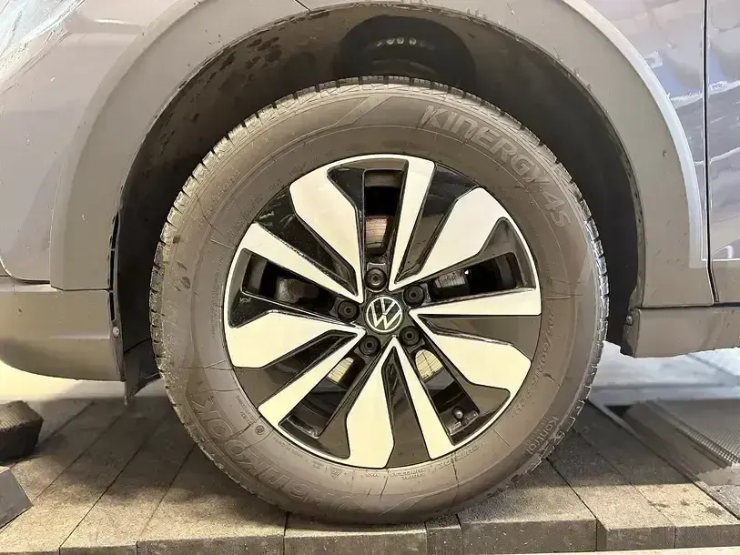 Gebraucht VW Taigo Goal 95 PS (69 kW) 2025 Grau SUV