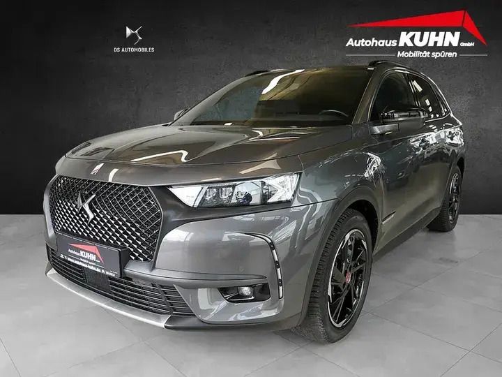Perla nera (schwarz) Gebraucht 2020 DS Automobiles DS7 Crossback Be Chic SUV | 18.980 € (Superpreis) - Bild 1/3