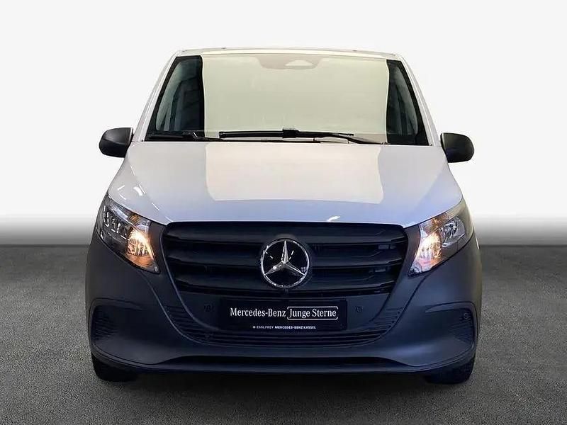 Gebraucht Mercedes Vito 163 PS (119 kW) 2025 Weiß Van