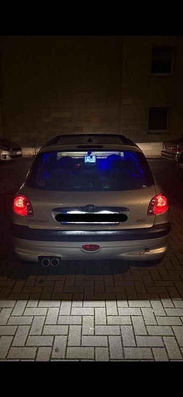 Silber Gebraucht 2000 Peugeot 206 Kleinwagen | 999 € (Guter Preis) - Bild 1/4