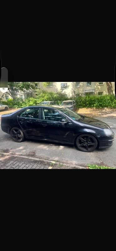 Gebraucht VW Jetta 102 PS (75 kW) 2007 Schwarz Limousine