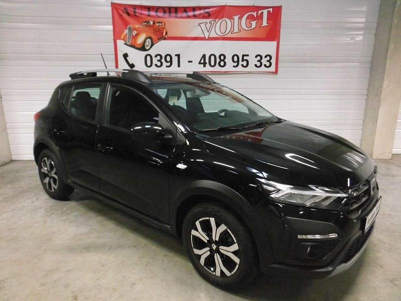 Gebraucht Dacia Sandero Stepway 91 PS (66 kW) 2022 Perlmuttschwarz Kleinwagen