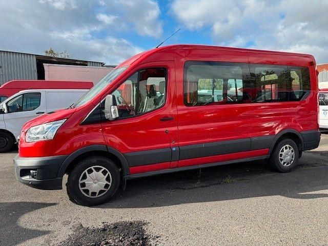 Rot Gebraucht 2017 Ford Transit Trend Kombi | 10.490 € (Fairer Preis) - Bild 1/3