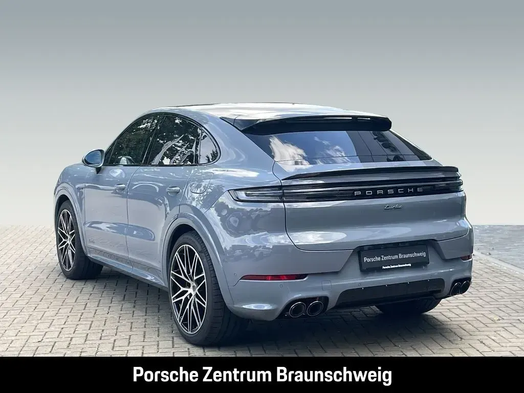 Gebraucht Porsche Cayenne Turbo E-Hybrid Coupe 740 PS (544 kW) 2026 Grau SUV