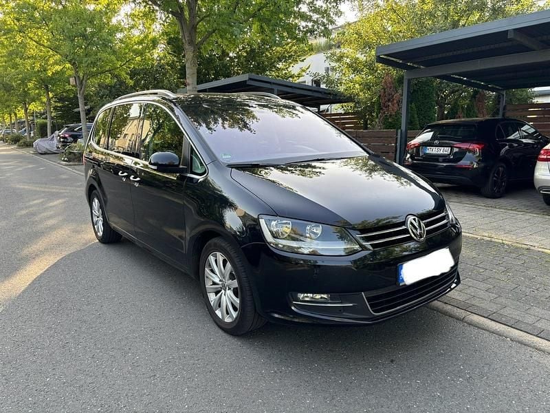 Schwarz Gebraucht 2011 VW Sharan Highline Van / Kleinbus | 8.399 € (Superpreis) - Bild 1/4
