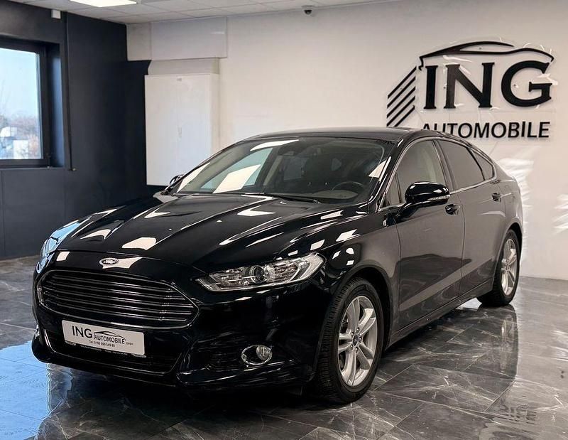 Gebraucht Ford Mondeo Titanium 160 PS (117 kW) 2015 Schwarz Limousine