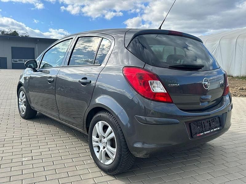 Gebraucht Opel Corsa Edition 87 PS (63 kW) 2011 Grau Kleinwagen