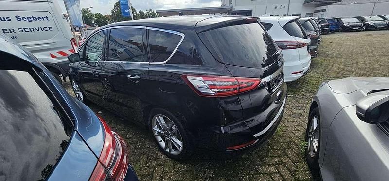 Gebraucht Ford S-MAX Titanium 190 PS (139 kW) 2019 Schwarz Van / Kleinbus