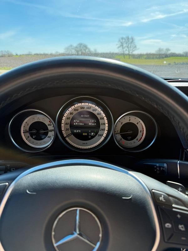 Gebraucht Mercedes E200 136 PS (100 kW) 2015 Schwarz Kombi