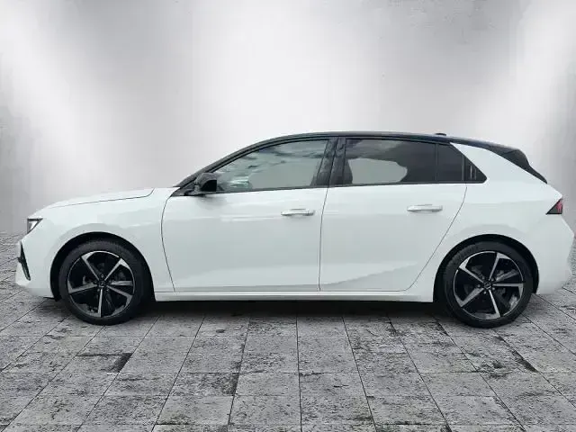 Gebraucht Opel Astra 131 PS (96 kW) 2024 Weiß Kombi