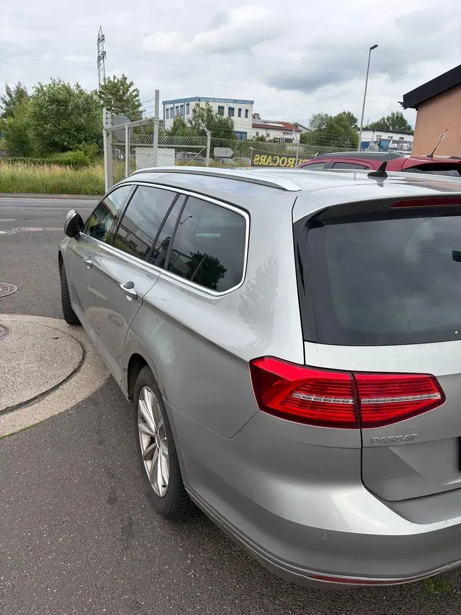 Gebraucht VW Passat Highline 190 PS (139 kW) 2016 Grau Kombi