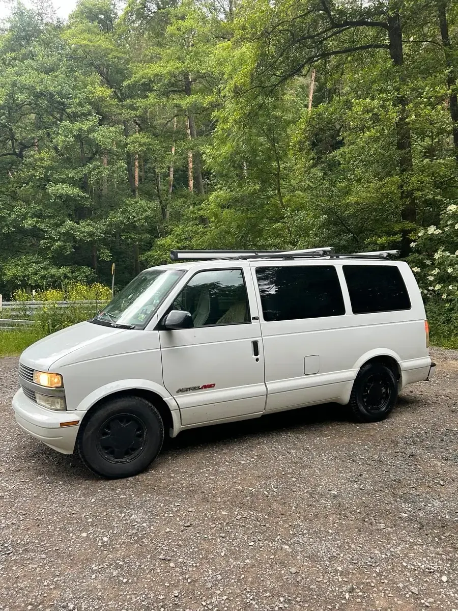 Gebraucht Chevrolet Astro 190 PS (139 kW) 2003 Weiß Van / Kleinbus