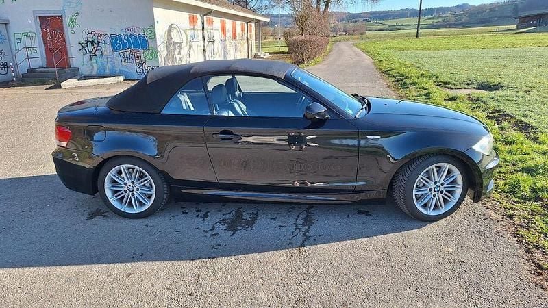 Gebraucht BMW 135 Cabriolet Performance 306 PS (225 kW) 2010 Schwarz Cabrio