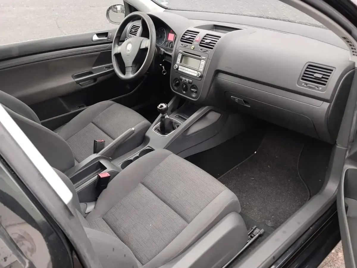 Gebraucht VW Golf V 80 PS (58 kW) 2007 Schwarz Kleinwagen