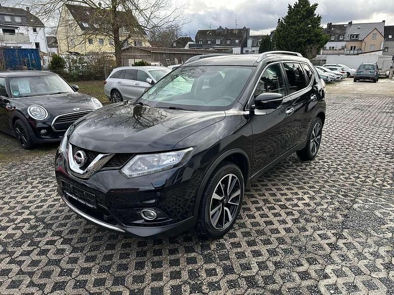 Gebraucht Nissan X-Trail 360º 131 PS (96 kW) 2017 Black pearl (m) SUV