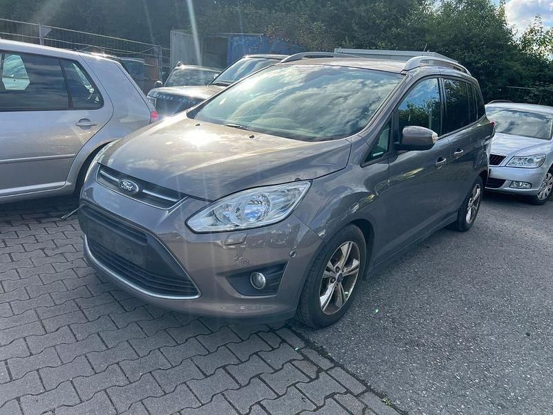 Braun Gebraucht 2013 Ford Grand C-Max Champions Edition Van / Kleinbus | 1.990 € - Bild 1/4