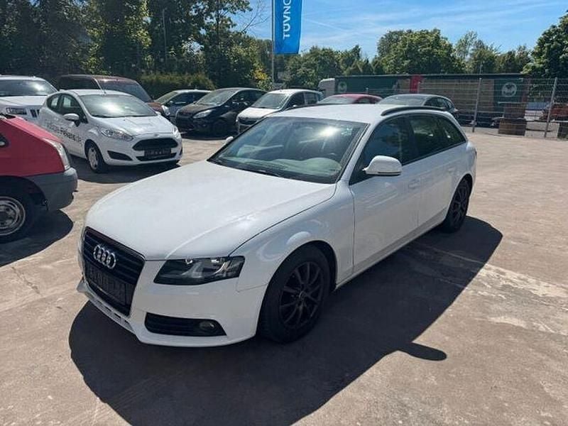 Weiß Gebraucht 2008 Audi A4 Ambition Kombi | 3.550 € (Guter Preis) - Bild 1/4