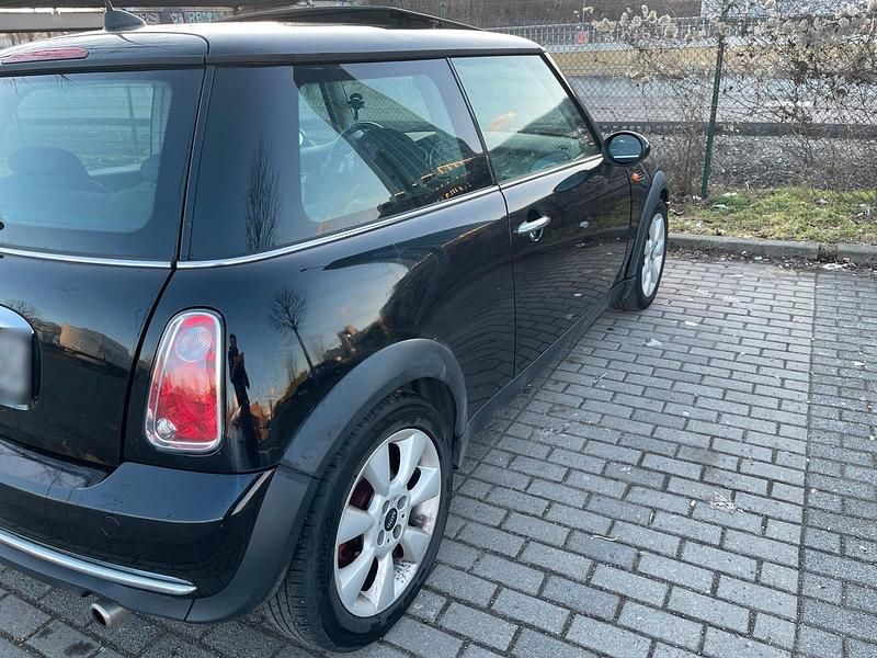 Gebraucht Mini ONE 95 PS (69 kW) 2005 Schwarz Kleinwagen