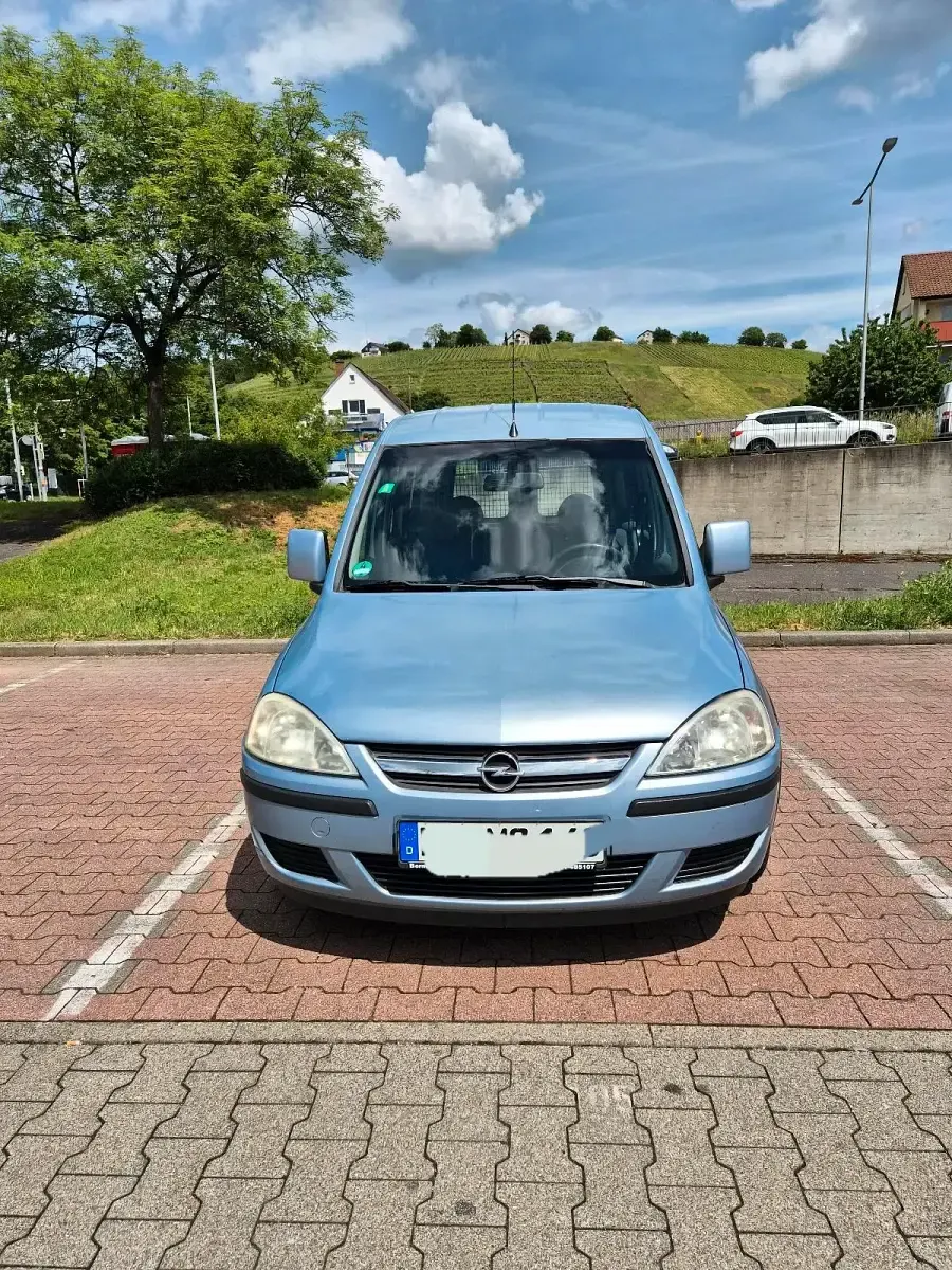 Gebraucht Opel Combo 88 PS (64 kW) 2004 Blau Van / Kleinbus