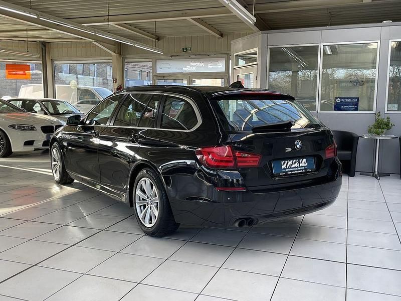 Gebraucht BMW 520 Sport Line 184 PS (135 kW) 2011 Schwarz Limousine