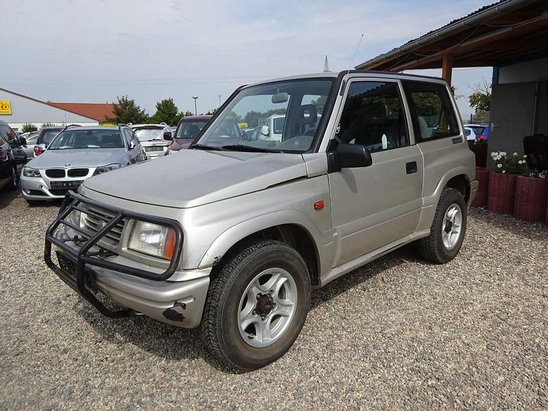 Grau Gebraucht 2005 Suzuki Vitara SUV | 2.700 € - Bild 1/4