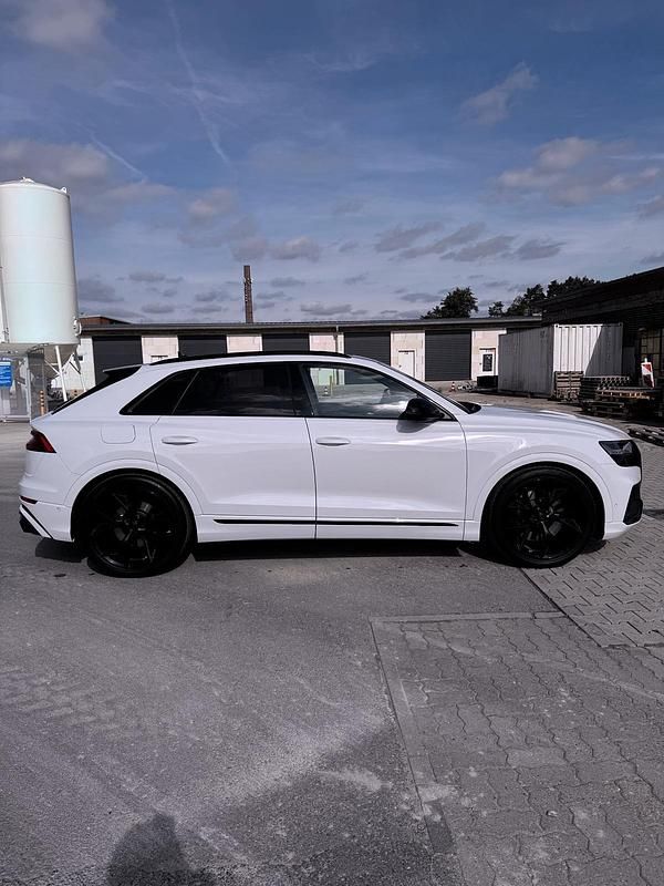 Gebraucht Audi SQ8 Advanced 435 PS (319 kW) 2020 Weiß SUV