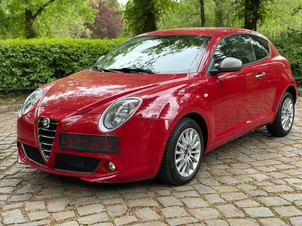 Gebraucht Alfa Romeo MiTo Turismo 84 PS (61 kW) 2015 Rot Kleinwagen