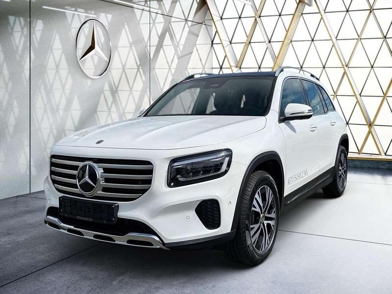 Unilack polarweiß Gebraucht 2025 Mercedes GLB200 Progressive SUV | 42.390 € (Fairer Preis) - Bild 1/4