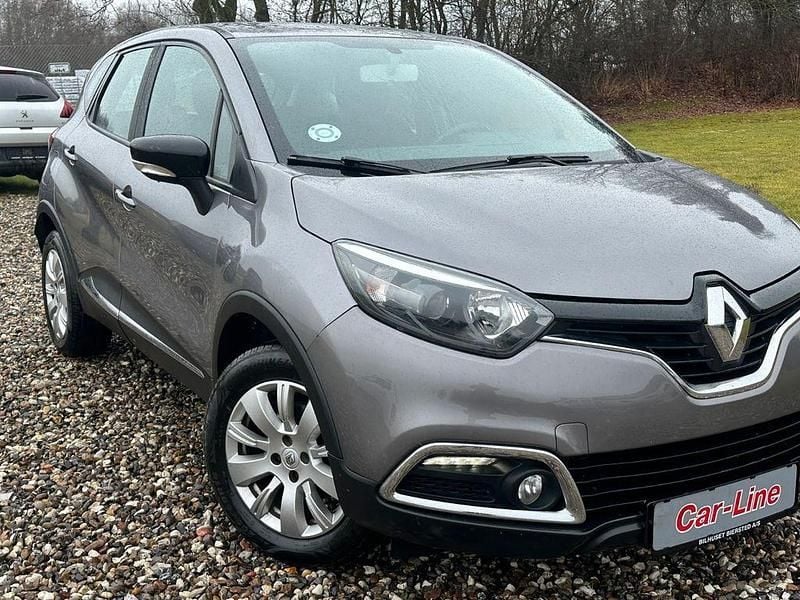 Gebraucht Renault Captur Dynamique 110 PS (80 kW) 2016 Grau SUV