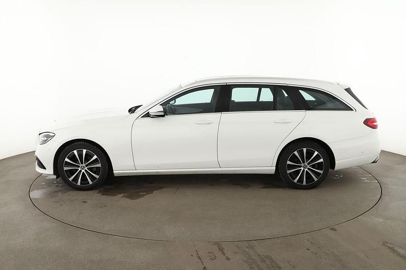 Gebraucht Mercedes E300 Avantgarde 122 PS (89 kW) 2021 Weiß Kombi