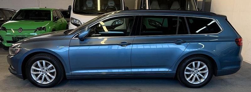 Gebraucht VW Passat Comfortline 150 PS (110 kW) 2015 Blau Kombi