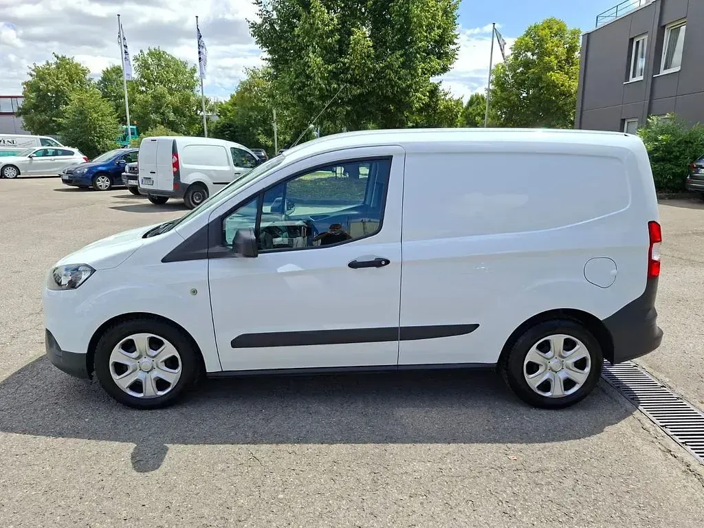 Gebraucht Ford Transit Trend 75 PS (55 kW) 2021 Weiß Van