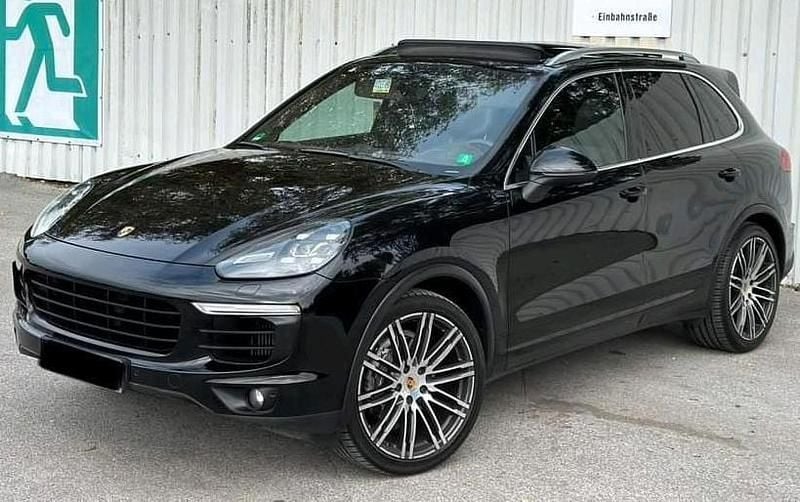 Schwarz Gebraucht 2016 Porsche Cayenne Edition SUV | 26.999 € (Guter Preis) - Bild 1/4