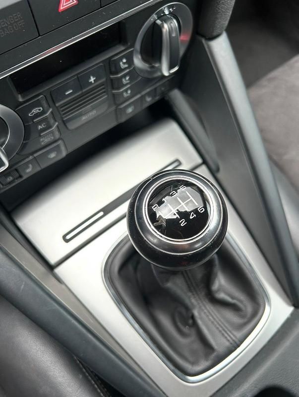 Gebraucht Audi A3 Cabriolet 125 PS (91 kW) 2013 Schwarz Cabrio