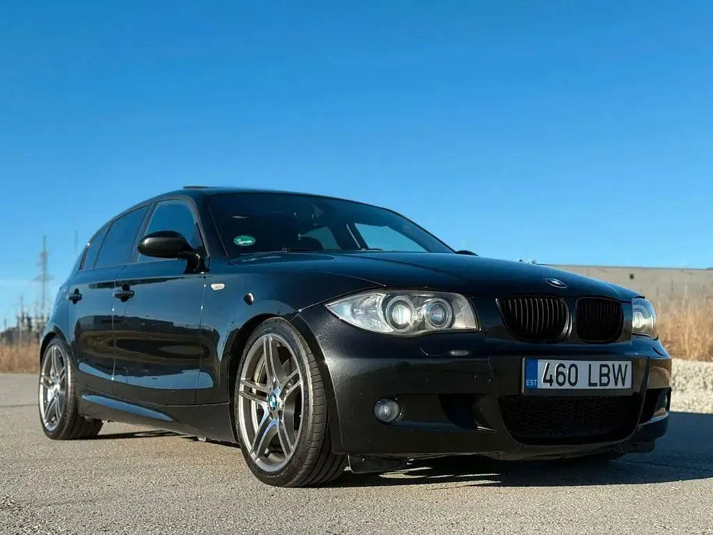 Second-hand BMW 130 Performance 265 CP (194 kW) 2006 Negru Hatchback