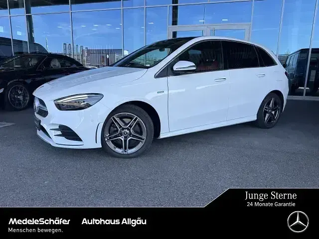 Gebraucht Mercedes B250e AMG 218 PS (160 kW) 2021 Weiß Van / Kleinbus