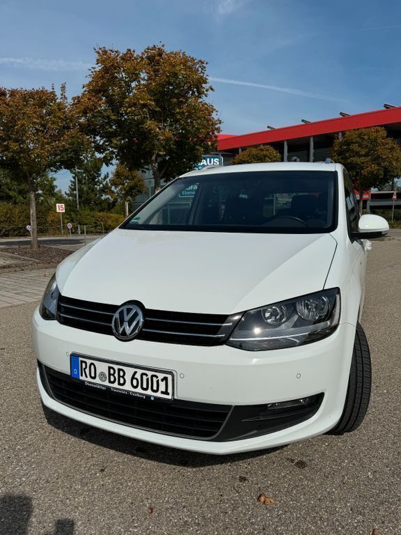 Weiß Gebraucht 2019 VW Sharan Join Van / Kleinbus | 23.299 € (Guter Preis) - Bild 1/4