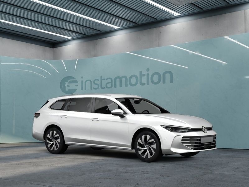 Weiß Gebraucht 2024 VW Passat IQ Drive Kombi | 36.530 € (Fairer Preis) - Bild 1/3