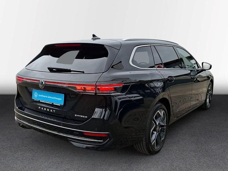 Gebraucht VW Passat Elegance 272 PS (200 kW) 2025 Schwarz Kombi